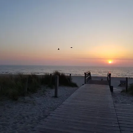 Strandhuis De Zon - Recreatiepark De Watersnip Petten Exterior foto